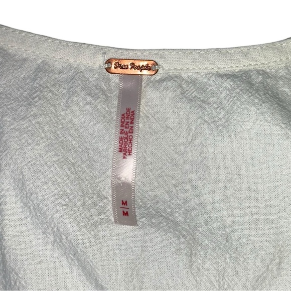 Free People Woman’s Vest/Top Size Medium - Picture 3 of 4